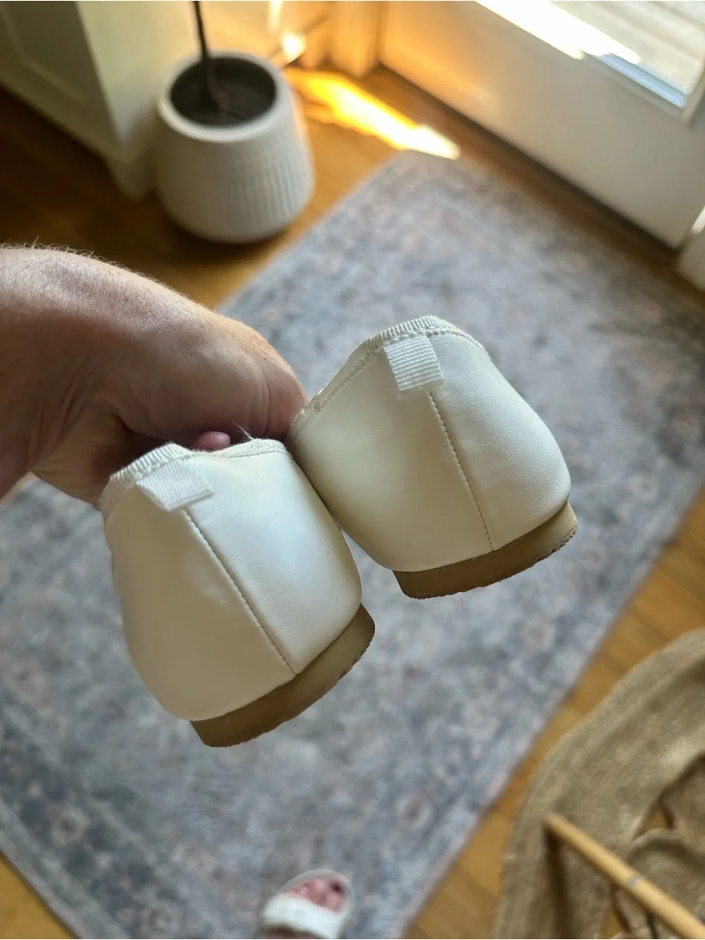 Cat & Jack Girls 3 White Ballet Flats